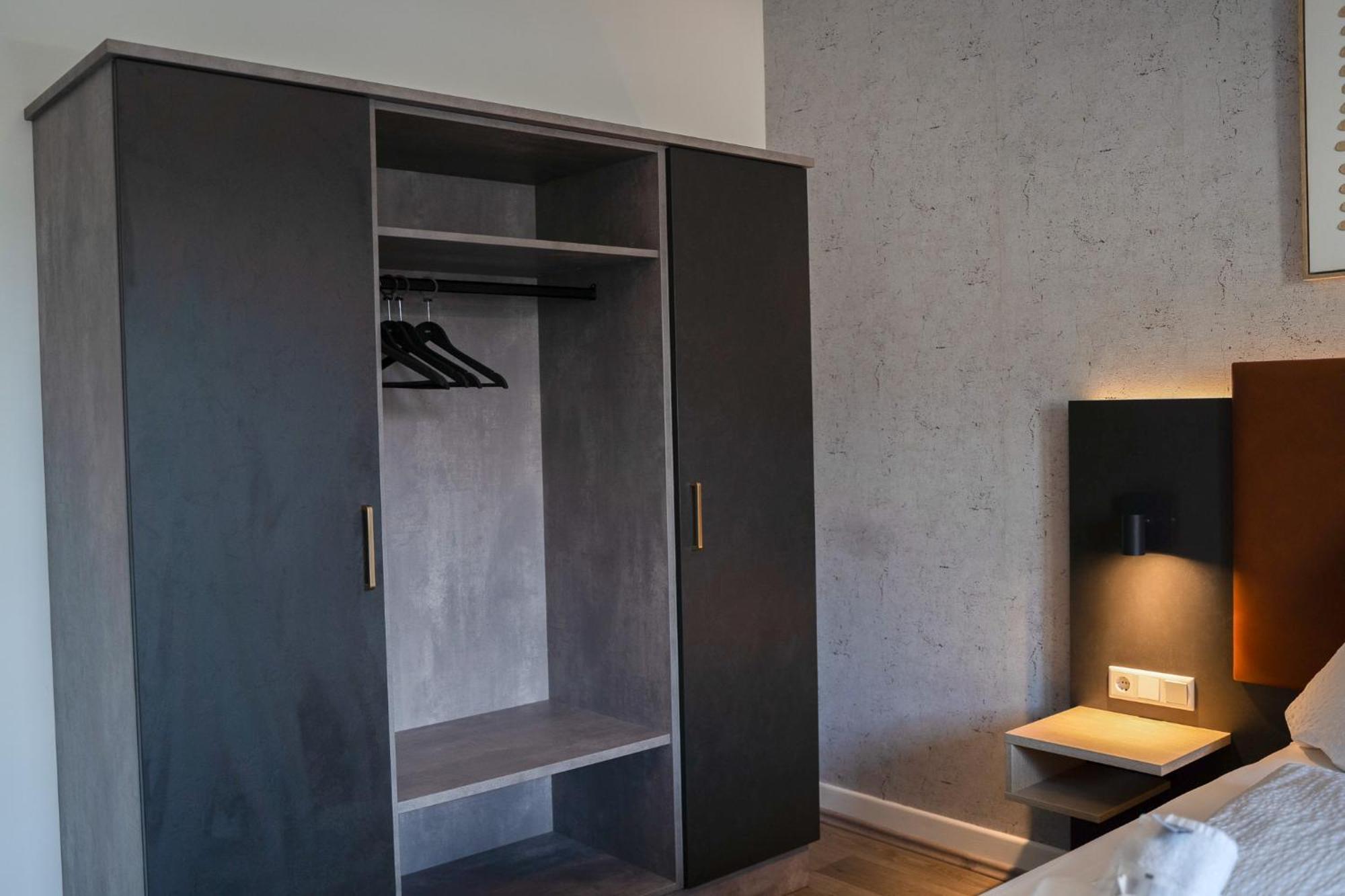 Junik Apartments Oberhausen No º11 Bagian luar foto